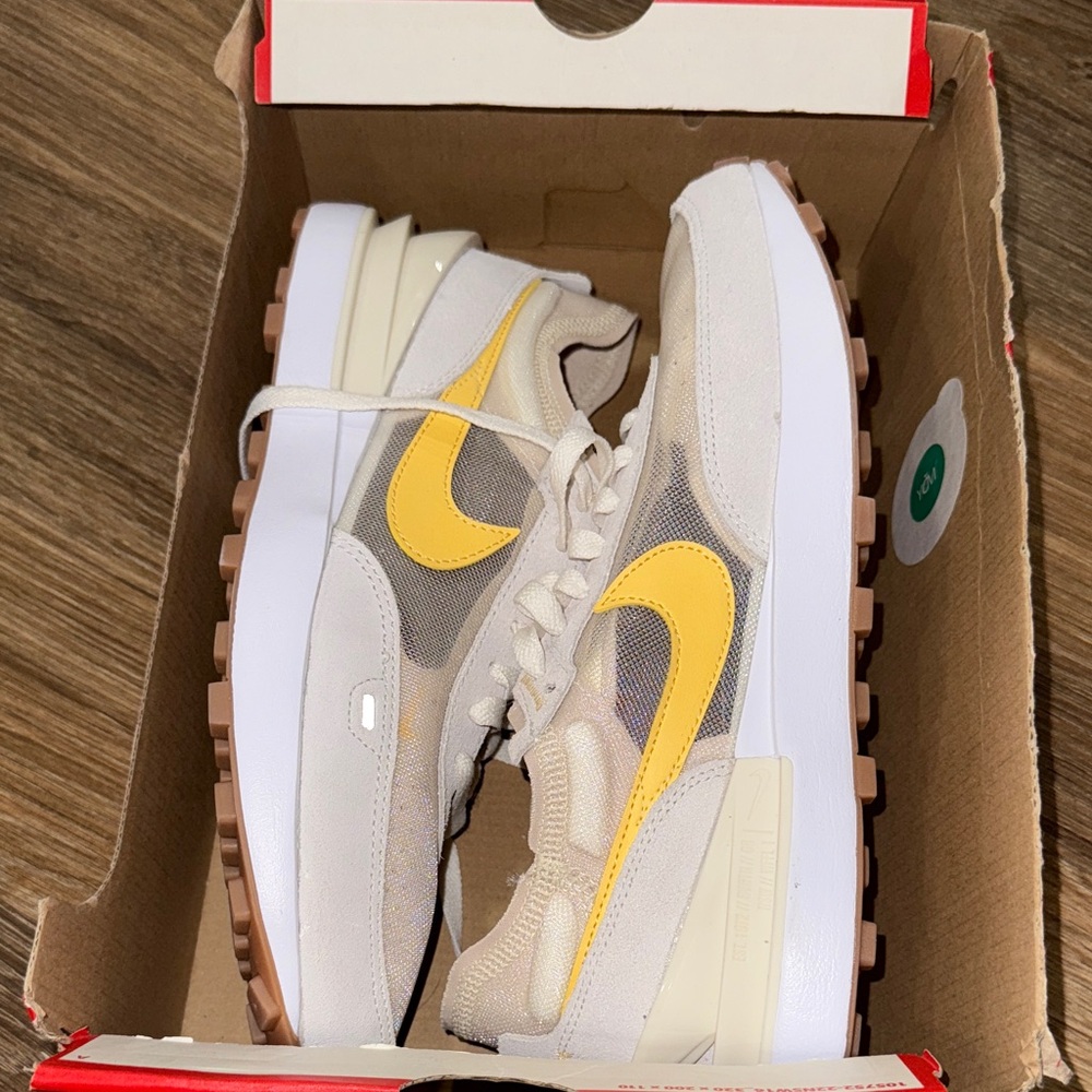 Nike Women's White and Yellow Sneakers
